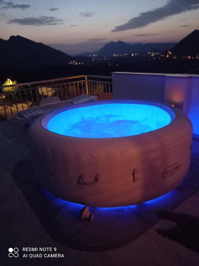 Holiday Home Horizonte With Jacuzzi Gornja Brela Екстер'єр фото