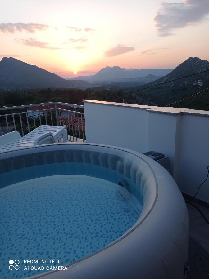 Holiday Home Horizonte With Jacuzzi Gornja Brela Екстер'єр фото