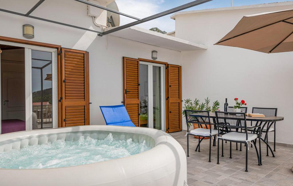 Holiday Home Horizonte With Jacuzzi Gornja Brela Екстер'єр фото