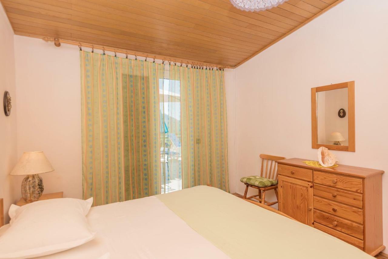 Holiday Home Horizonte With Jacuzzi Gornja Brela Екстер'єр фото