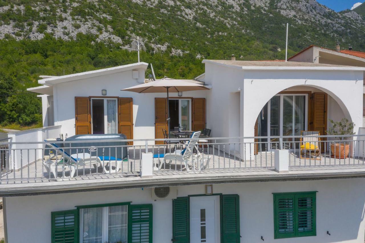Holiday Home Horizonte With Jacuzzi Gornja Brela Екстер'єр фото